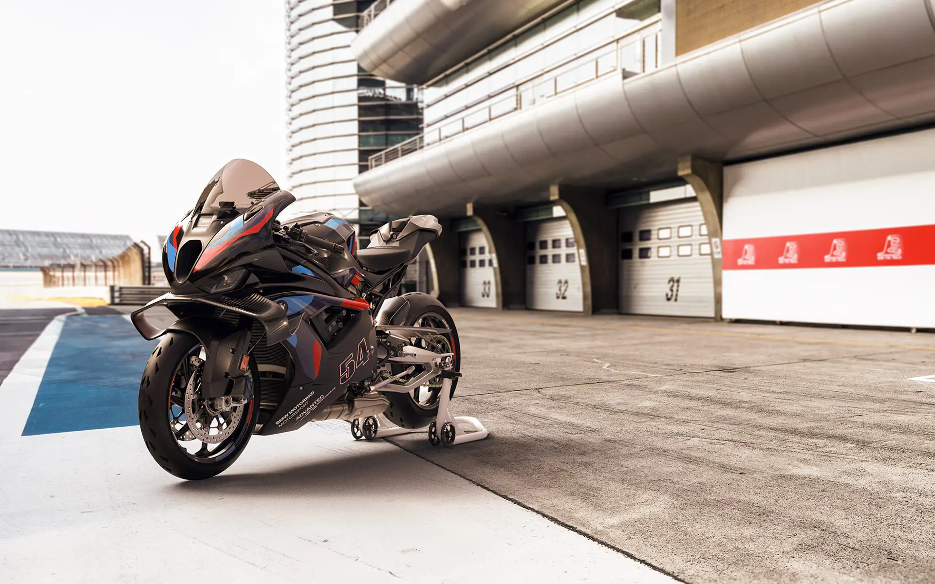 M 1000 Rr