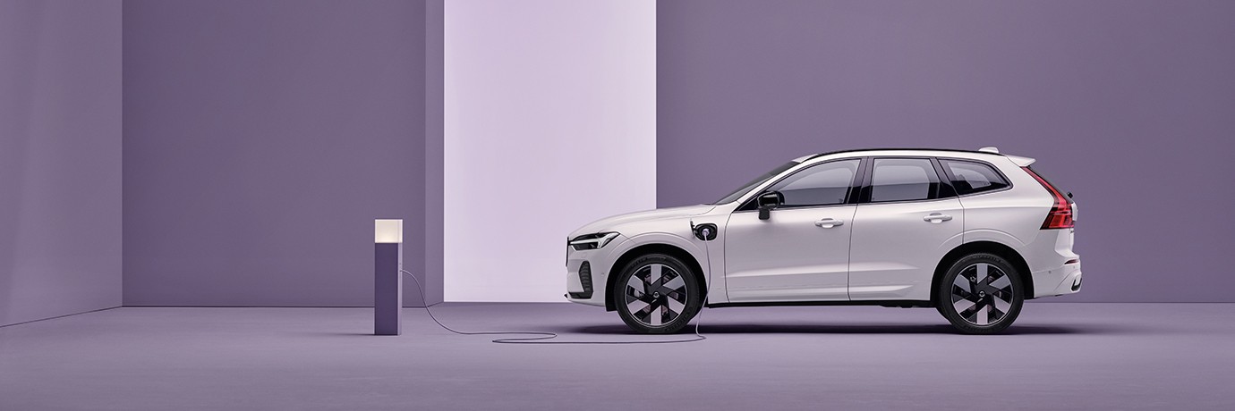 thumbnail_XC60_Web_Retail_1380x460_Clean
